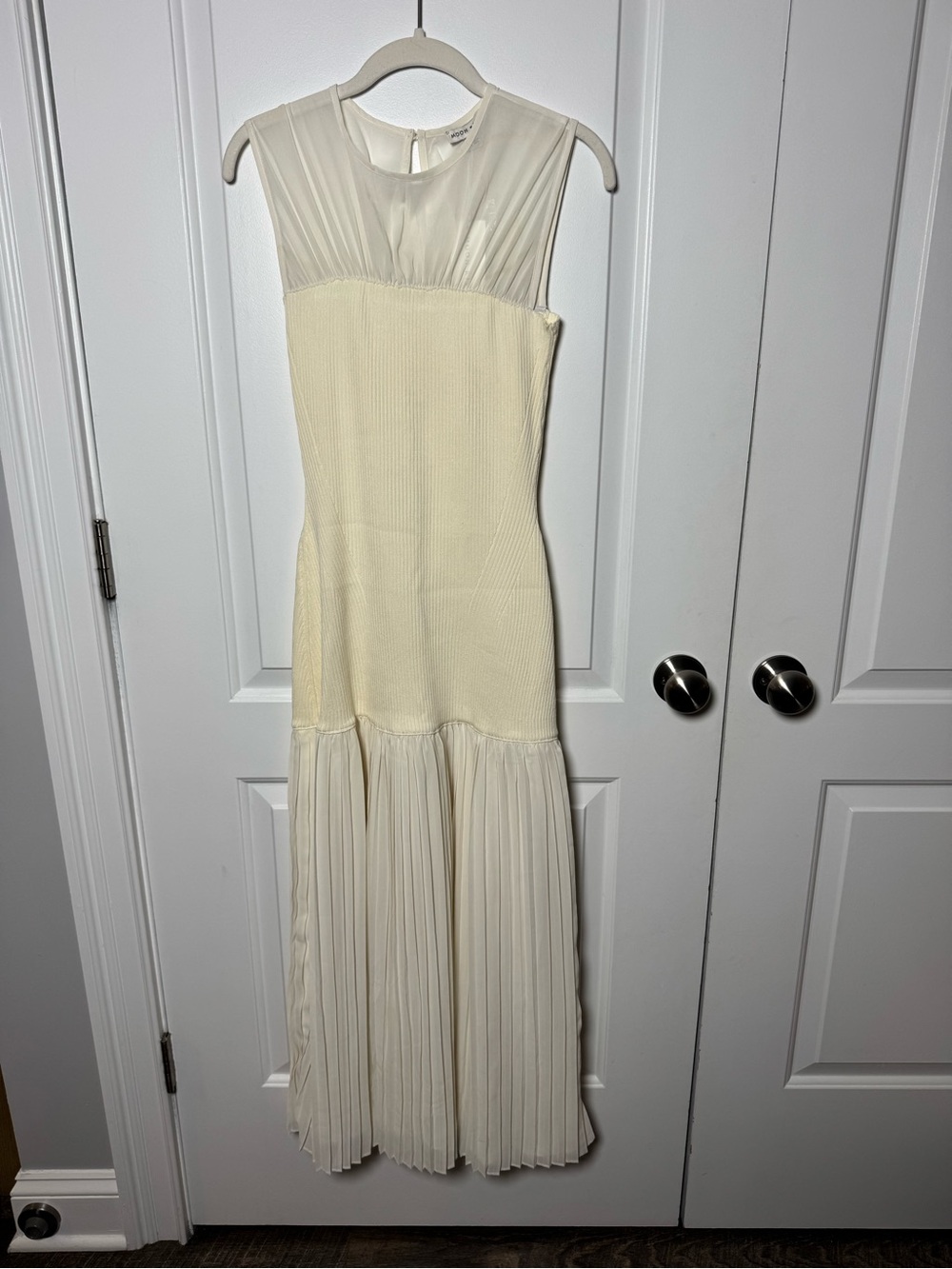 NWT Moon River Ivory Pleated Midi Dress Sleeveless Ribbed Knit Mixed Media SZ M